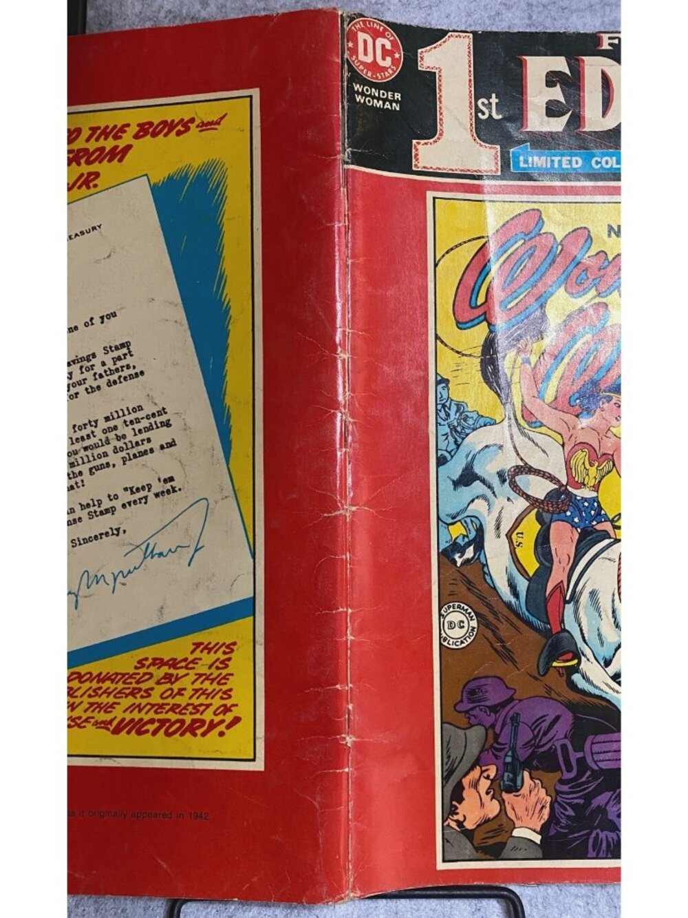 Famous First Edition Wonder Woman No. 1 Summer Issue 1942 Reprint Limited Collec - Picture 2 of 16